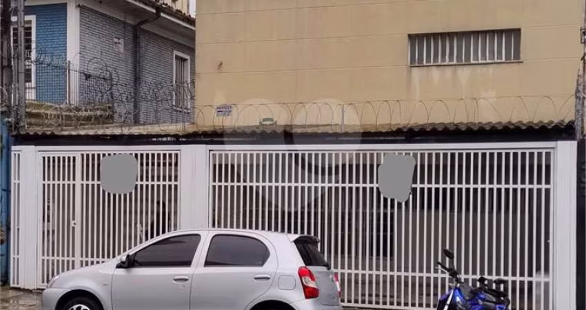 Sobrado Comercial no Campo Belo, com 6 salas, em região super valorizada. Venha conhecer.