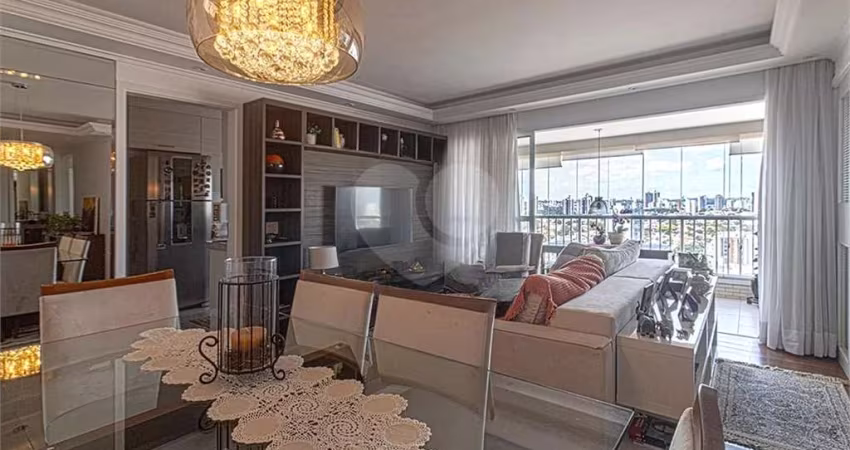Apartamento a venda na Vila Gumercindo com 111 m², 3 dormitórios sendo 1 suíte, 2 vagas e Lazer!