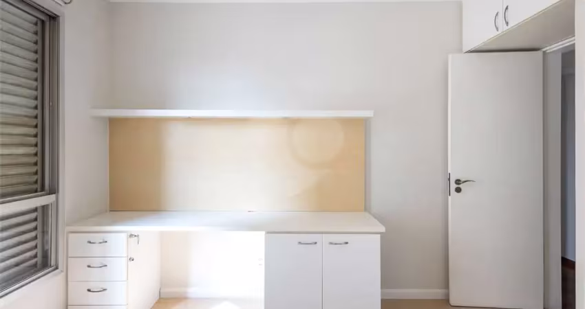 Apartamento com 130m²  em Perdizes - 04 dormitórios, 01 suíte, e 02 vagas