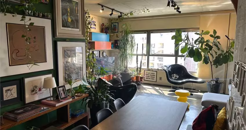 Apartamento de 1 dormitório com suite, sala ampla, 1 vaga de garagem com deposito - Região Consolação