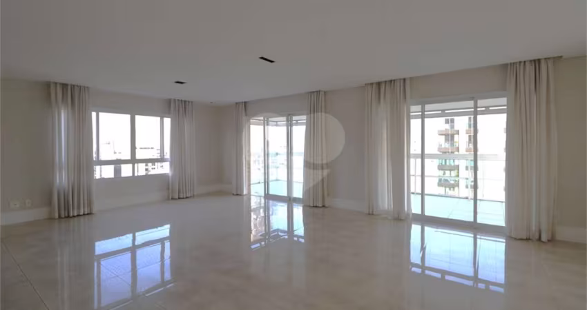 Moema - Ótimo Apartamento Próximo Ao Colégio Catamarã