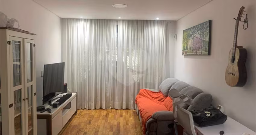 Casa venda Campo Belo, 3 dormitórios, 2 salas, 1 vaga, edícula completa, 165 m²