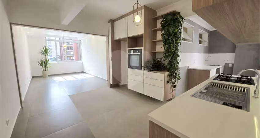 Apartamento reformado 3 dormitórios 1 suíte, 3 banheiros, lavabo, 1 vaga