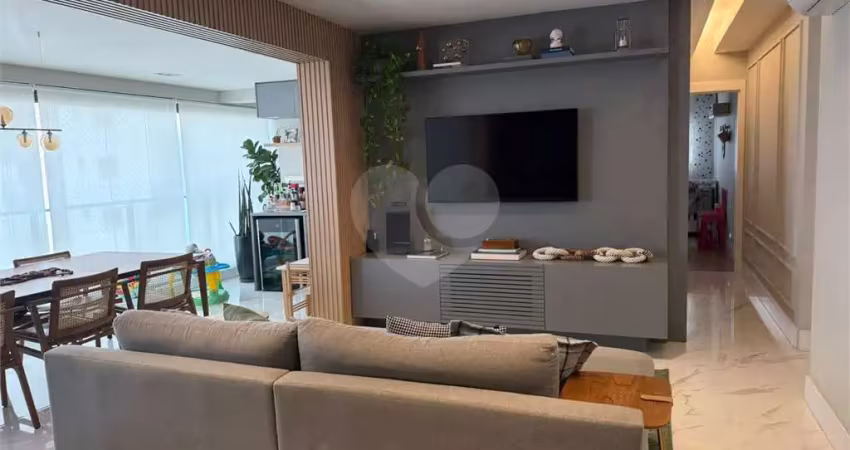 Apartamento com 3 quartos à venda na Rua Pascal, --, Campo Belo, São Paulo