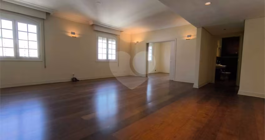 Lindenberg à Venda no Jardim América com 4 Dormitórios e 2 Vagas