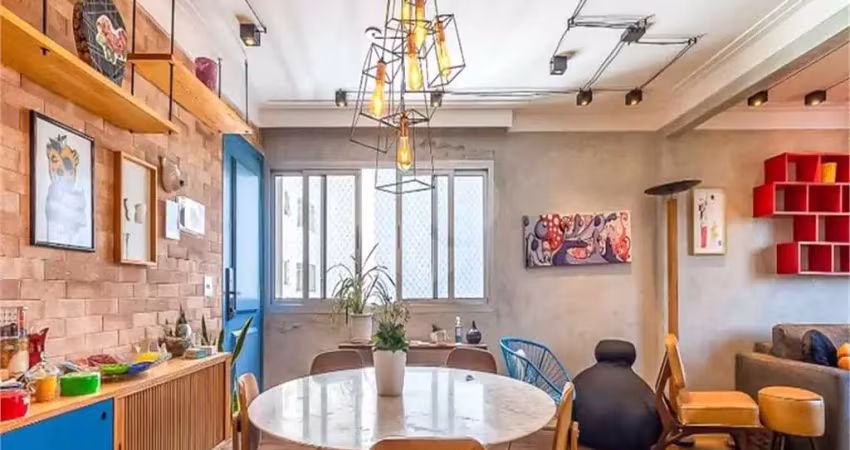 Perdizes apartamento reformado com muito estilo.