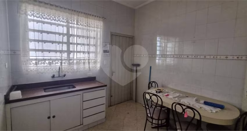 Venda de Sobrado com 4 Casas + Loja na Vila da Saúde – Excelente Oportunidade para Investidores! 344 úteis