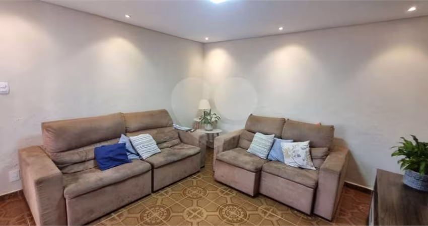 Venda de Sobrado com 4 Casas + Loja na Vila da Saúde – Excelente Oportunidade para Investidores! 344 úteis