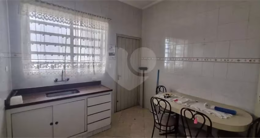 Venda de sobrado com 4 casas + loja na vila da saúde – excelente oportunidade para investidores! 344 úteis