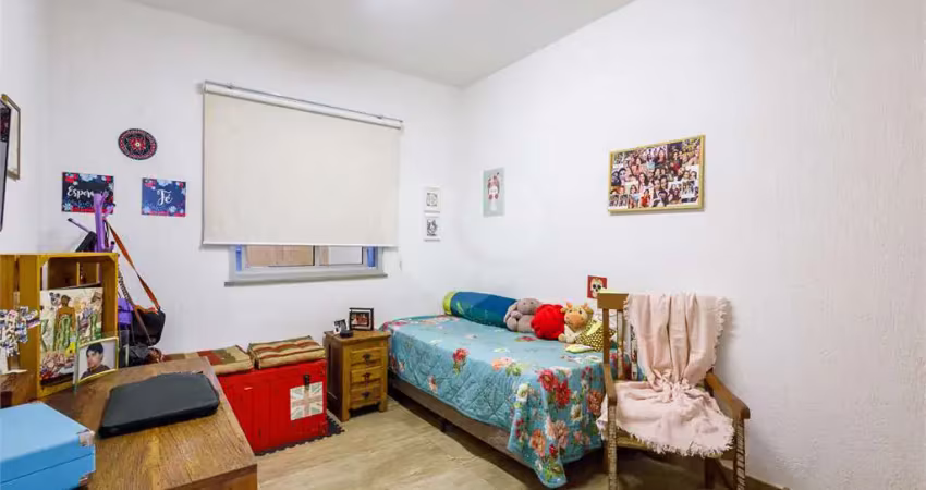 Apartamento na bela vista com 3 dormitórios, totalmente ensolarado, sala dois ambientes e condomínio baixo,