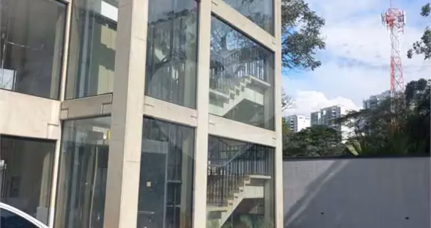Prédio para alugar na Avenida Washington Luís, --, Santo Amaro, São Paulo