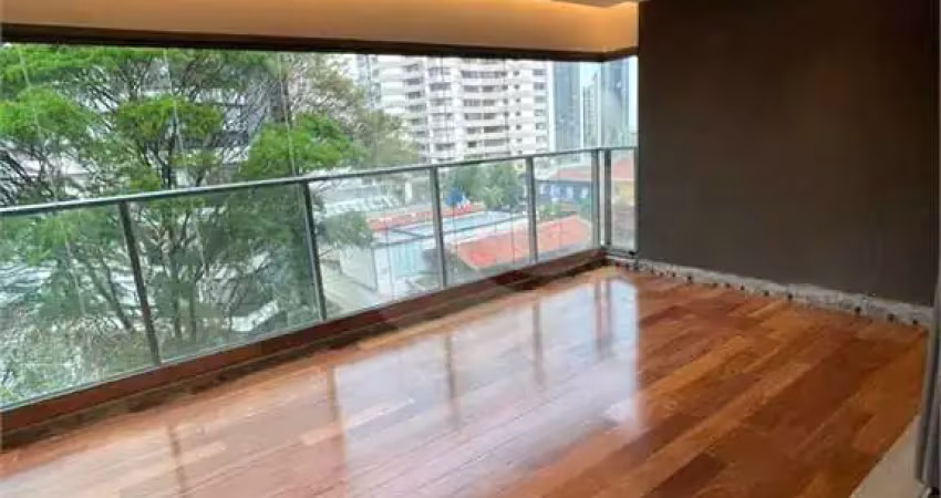 Apartamento com 3 quartos à venda na Alameda Iraé, --, Moema, São Paulo