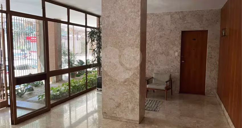 Oportunidade única, 2 dormitórios mais dependências empregado e área de serviço. sem vaga jardins.