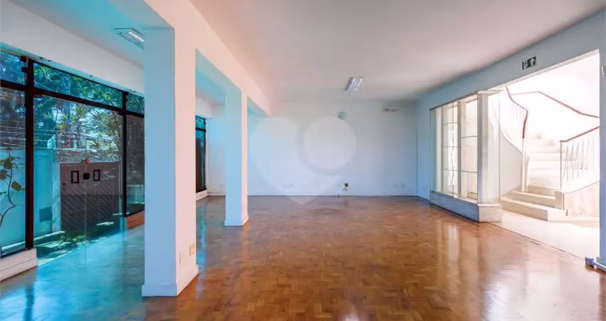 Bairro sumaré! oportunidade, sobrado comercial, 390m²ac e 467m²at, próximo ao metrô sumaré