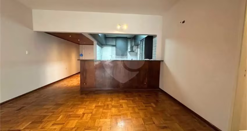 Apartamento com 3 quartos para alugar na Rua da Consolação, --, Jardim América, São Paulo