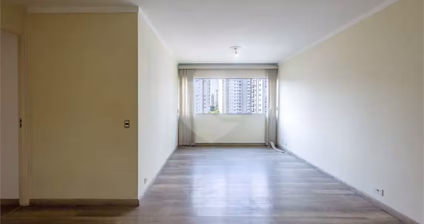 Apartamento com 3 quartos à venda na Rua Alvorada, --, Vila Olímpia, São Paulo