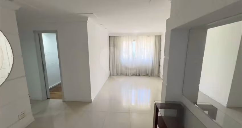 Apartamento com 2 quartos à venda na Alameda dos Arapanés, --, Moema, São Paulo