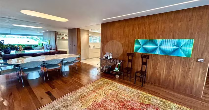Apartamento com 3 quartos à venda na Rua da Consolação, --, Jardim América, São Paulo