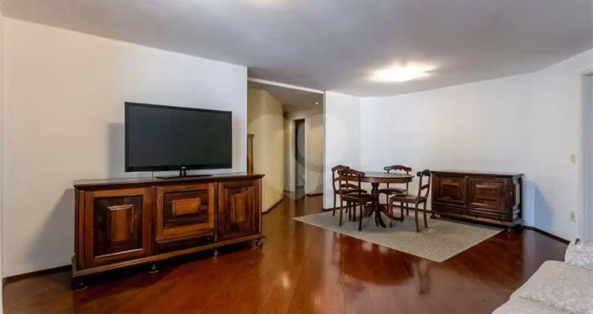 Apartamento com 3 quartos à venda na Avenida Divino Salvador, --, Moema, São Paulo