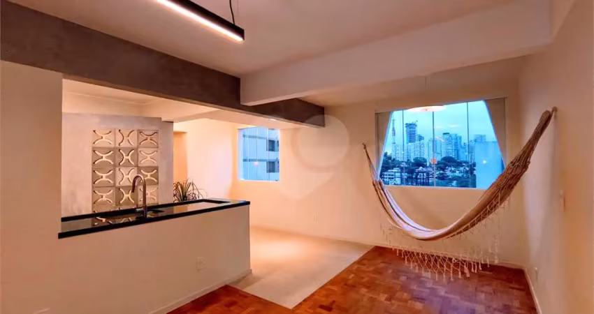 Apartamento com 2 quartos à venda na Rua Aimberê, --, Sumaré, São Paulo