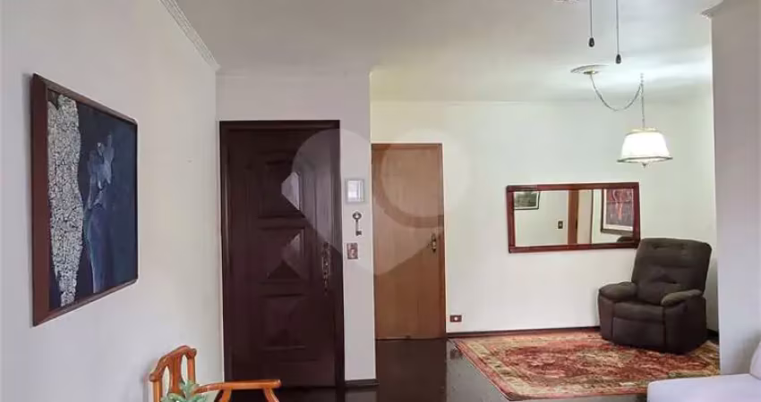 Apartamento conservado  próximo ao metrô e parque ibirapuera