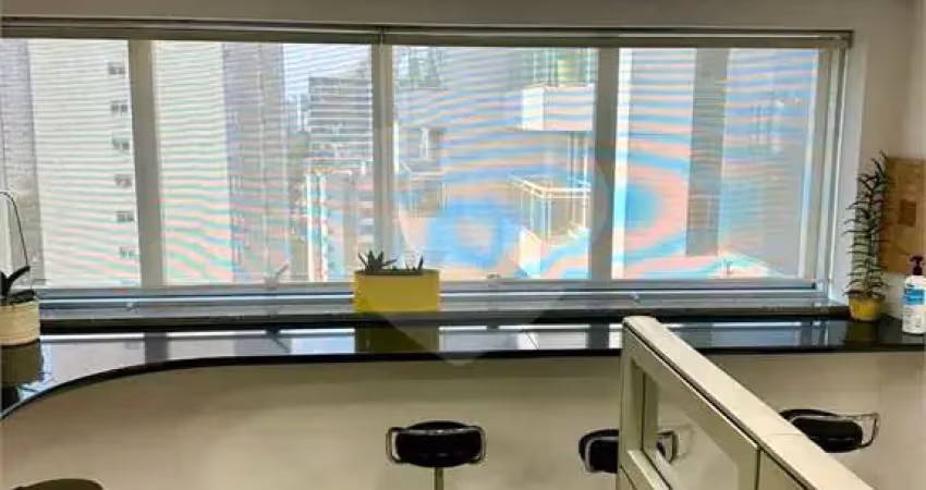Sala comercial à venda na Avenida Adolfo Pinheiro, --, Santo Amaro, São Paulo