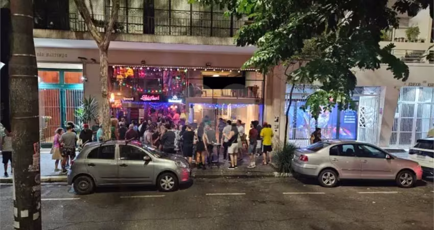 Excelente espaço comercial com 275 m² a venda no calçadão dos teatros da praça roosevelt.