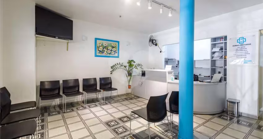 Casa comercial à venda e locação no coração do campo belo