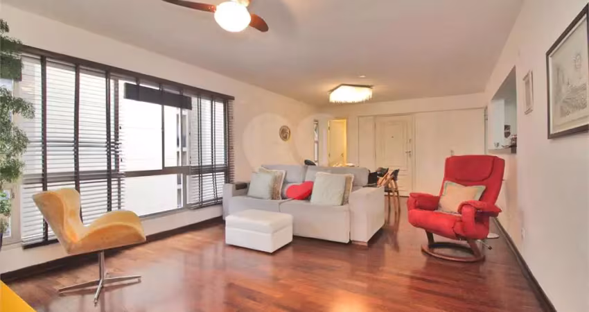 Apartamento reformado nos jardins próximo da oscar freire