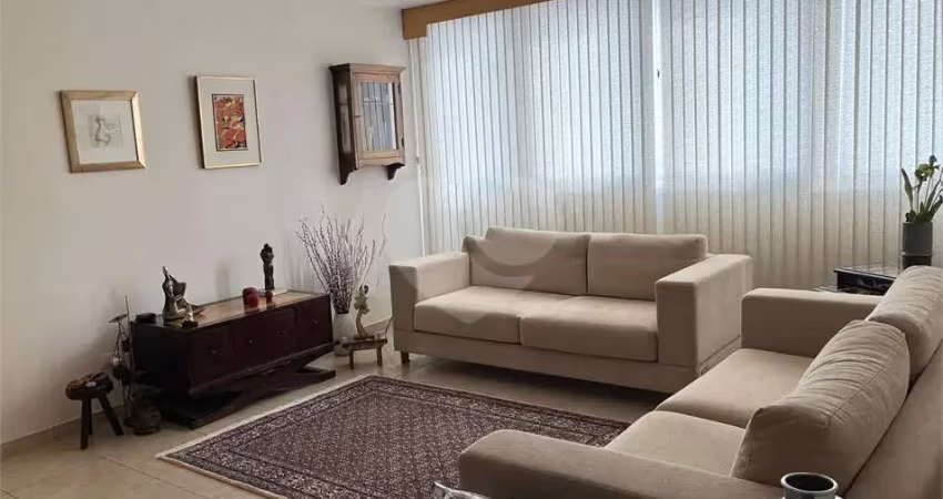 Apartamento com 3 dormitórios no itaim bibi, rua tranquila e arborizada