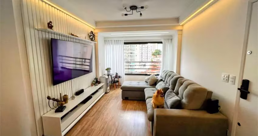 Ótimo apartamento na vila mariana! tem 68 m², 2 dormitórios 1 suíte 2 vagas demarcadas, reformado, pronto para morar!