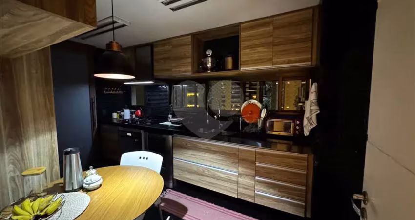 Linda cobertura a venda com 03 quartos, 03 suítes, 02 vagas e 194 m² no morumbi próximo ao portal.