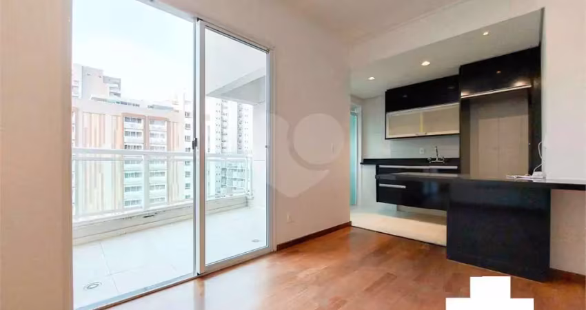 Ótimo apartamento duplex em moema! tem 70 m², 2 dormitórios e 2 vagas, a 1 quadra do largo de moema!