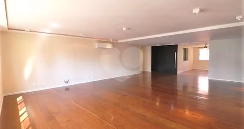 Apartamento com 3 quartos à venda na Rua Jacurici, --, Itaim Bibi, São Paulo