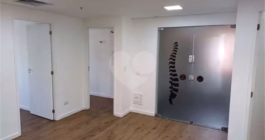 Sala comercial à venda na Avenida Ibirapuera, --, Moema, São Paulo