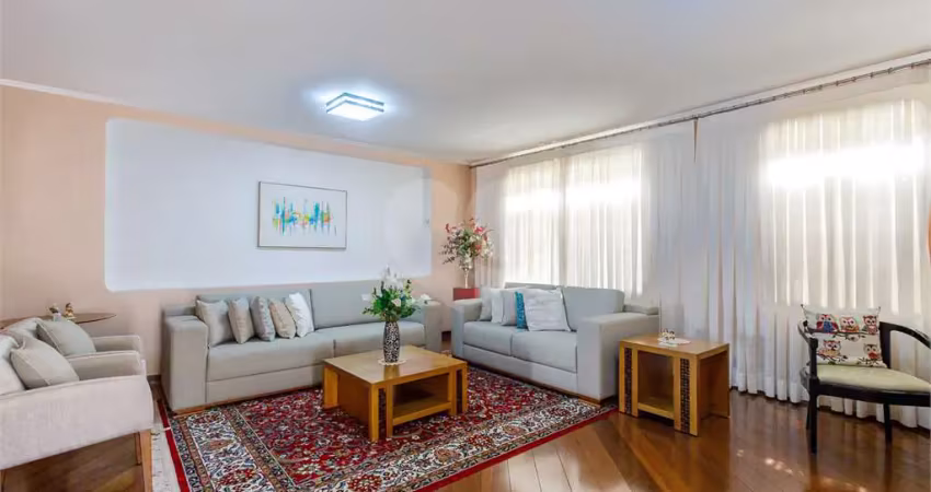 Casa com 4 quartos à venda na Alameda dos Guainumbis, --, Planalto Paulista, São Paulo