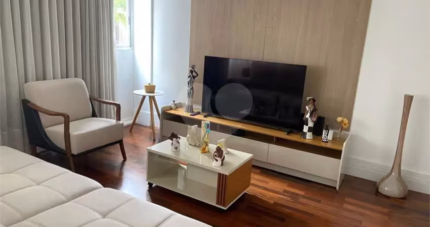 Apartamento com 3 quartos à venda na Rua Teixeira da Silva, --, Paraíso, São Paulo
