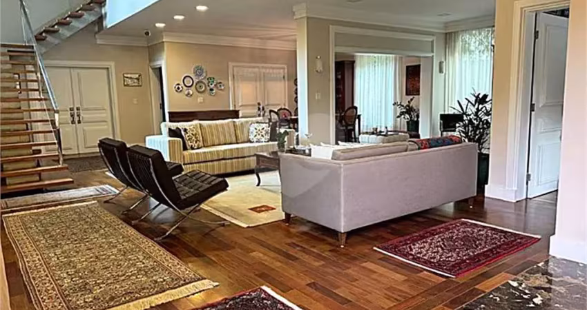 Casa com 5 quartos à venda na Rua Itabaquara, --, Pacaembu, São Paulo
