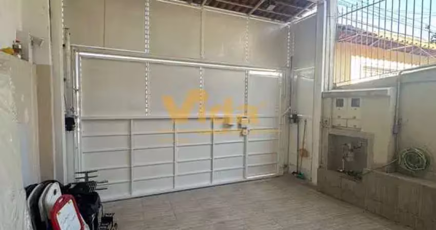 Casa Assobradada em Km 18 - Osasco, SP