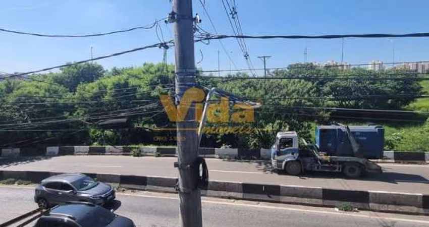 Salão Comercial em Parque Jandaia - Carapicuíba, SP