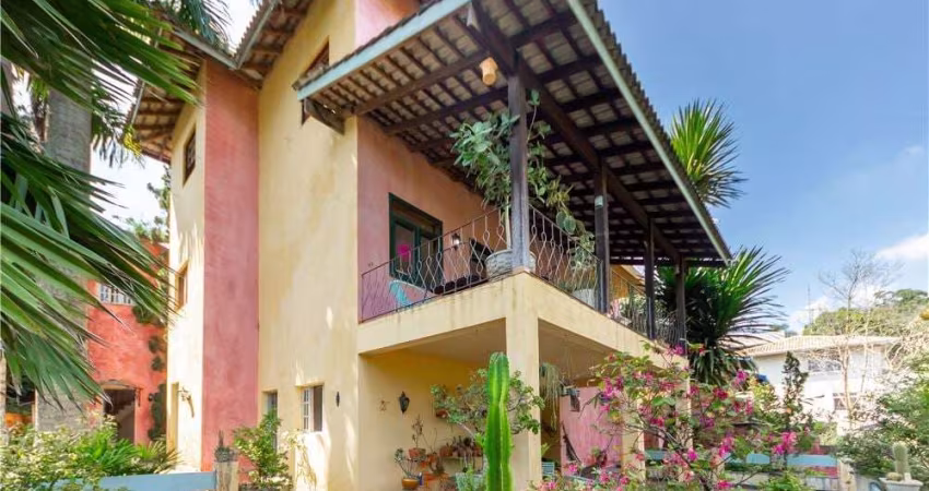 Casa em Condomínio em Granja Viana II - Cotia SP