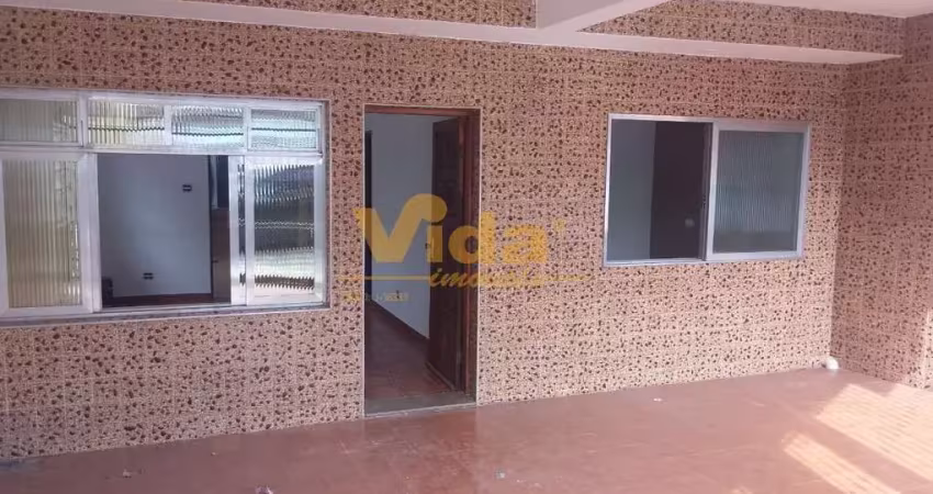 Casa com 3 quartos para alugar no Km 18, Osasco 