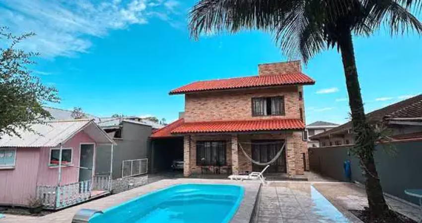 Casa com 3 quartos à venda no Bom Retiro, Joinville 