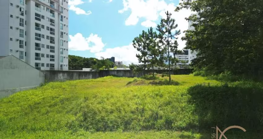 Terreno à venda no Anita Garibaldi, Joinville 