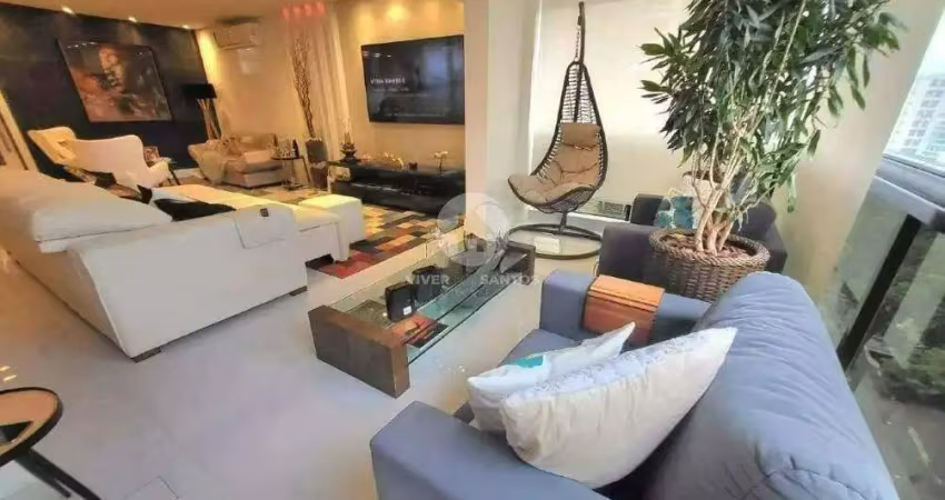 Apartamento no coração do gonzaga com 3 suítes e 3 vagas de garagem.