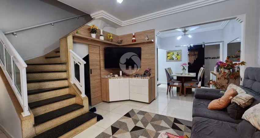 Sobrado com 2 dormitórios à venda por R$ 475.000,00 - Macuco - Santos/SP