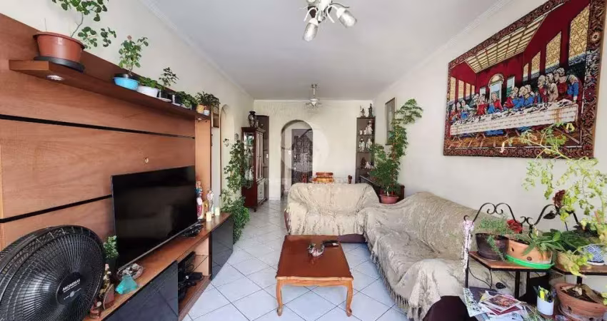 Apartamento 3 dormitórios pompéia 2 quadras da praia