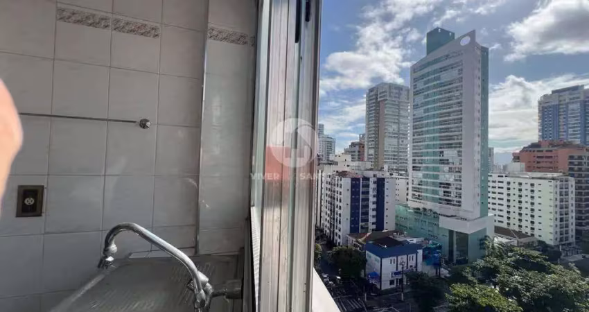 Apartamento 1 dorm, sala, cozinha, vaga, na quadra da praia