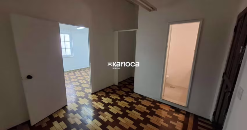 Sala Comercial 31 m² | Excelente Localização ao Lado do Metrô Cinelândia - Centro RJ