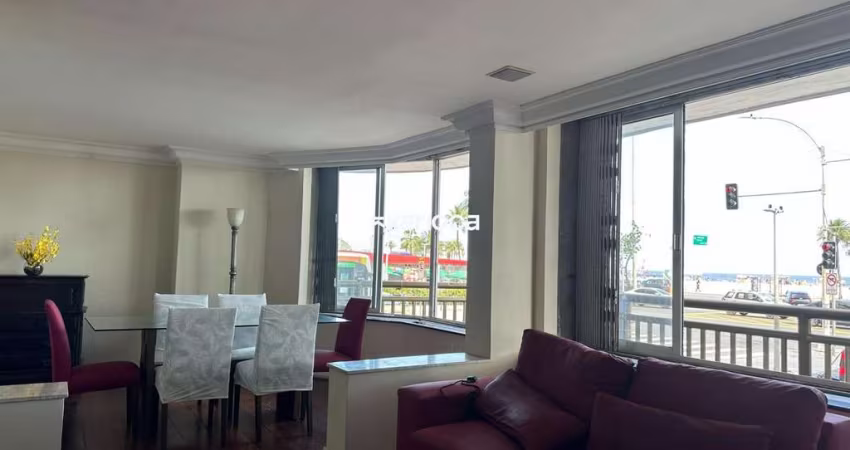 Apartamento lindo super bem localizado e com o pé na praia.